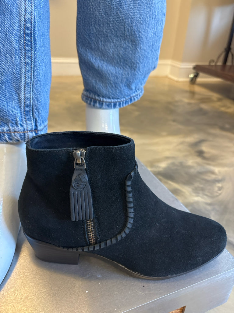 SIZE 7 JACK ROGERS Booties