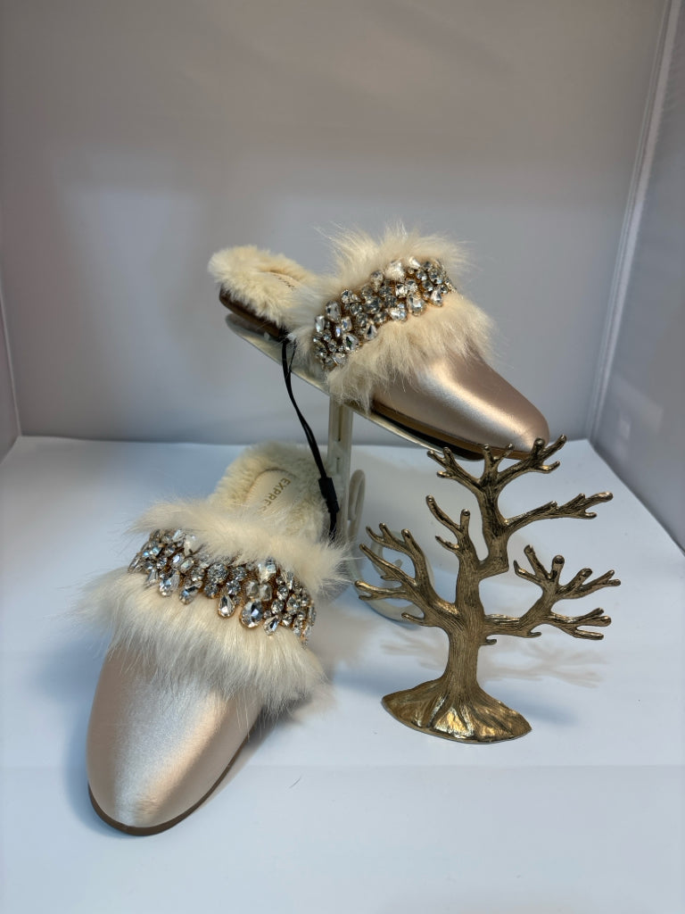 SIZE 5/6 EXPRESS Flats