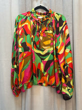 SIZE L KARLIE GRN PNK BRWN RED Tops