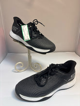 SIZE 9 SKETCHERS Sneakers