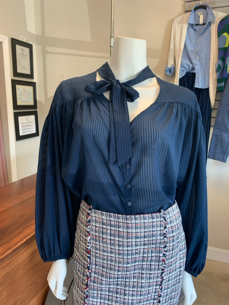 SIZE L TIME AND TRUE Tops