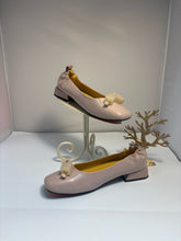 SIZE 10 BONAVI Flats