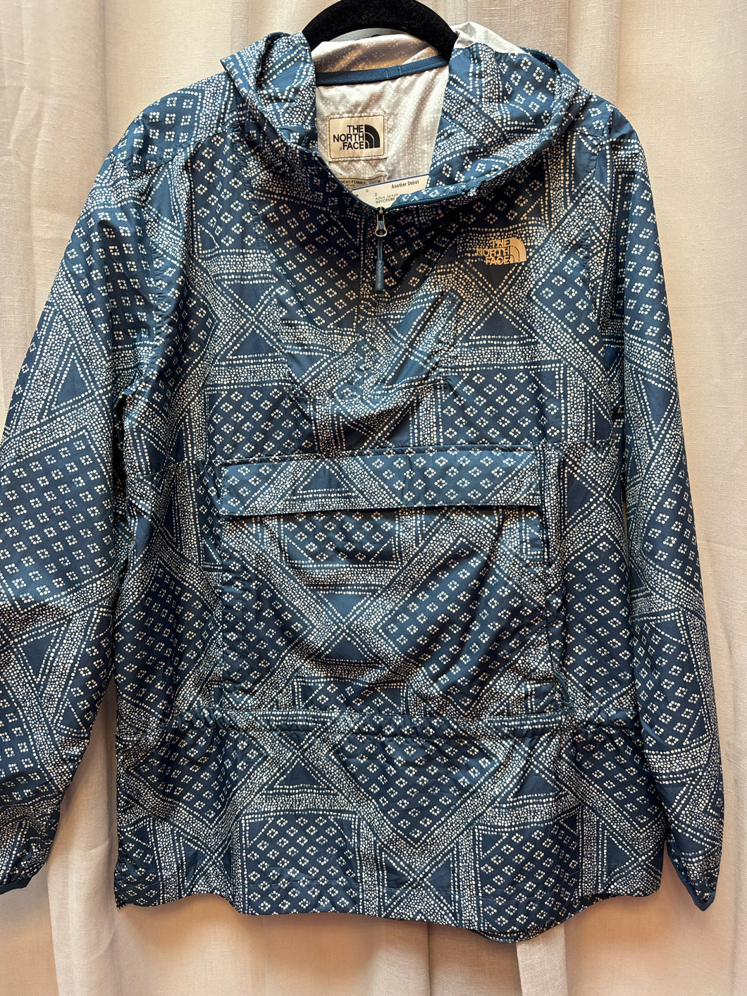 SIZE M THE NORTH FACE Active Jackets