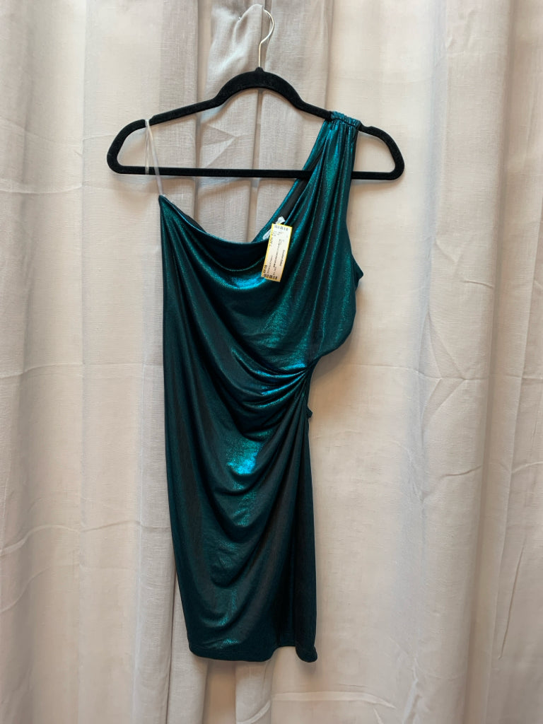 SIZE L CHARLOTTE RUSSE Dress