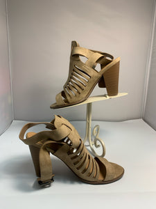 SIZE 9 SODA Heels