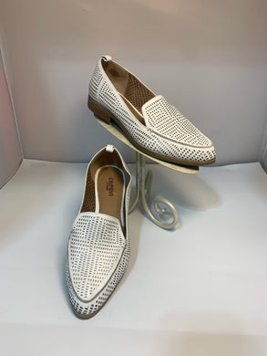 SIZE 6.5 CROWN VINTAGE Loafers