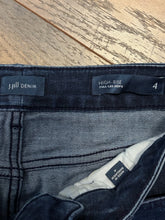 SIZE 4 J JILL Denim Jeans