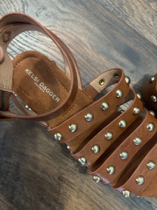 SIZE 7.5 KELSI DAGGER Sandals
