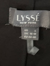 Size L LYSSE Leggings.