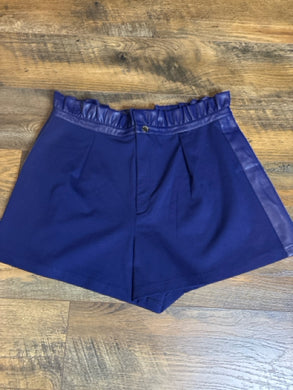SIZE L EMILY MCCARTHY Shorts