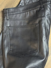 SIZE 17 UNIVERSAL THREAD Pants