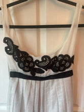 SIZE 4 AMELIA TORO Dress
