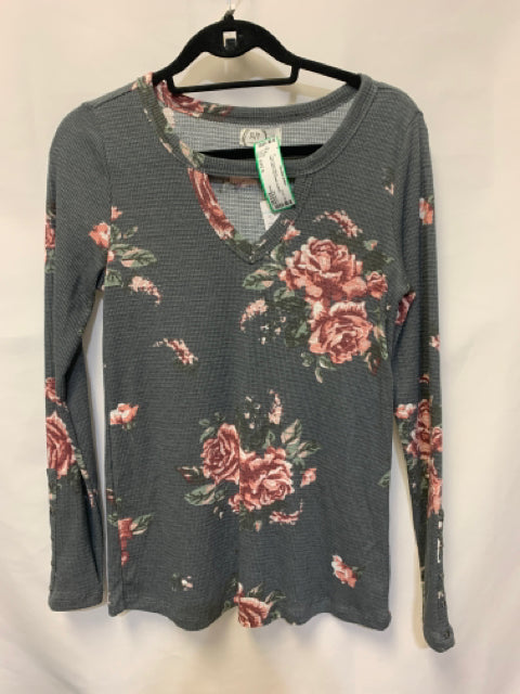 SIZE S MAURICES Tops Active Wear